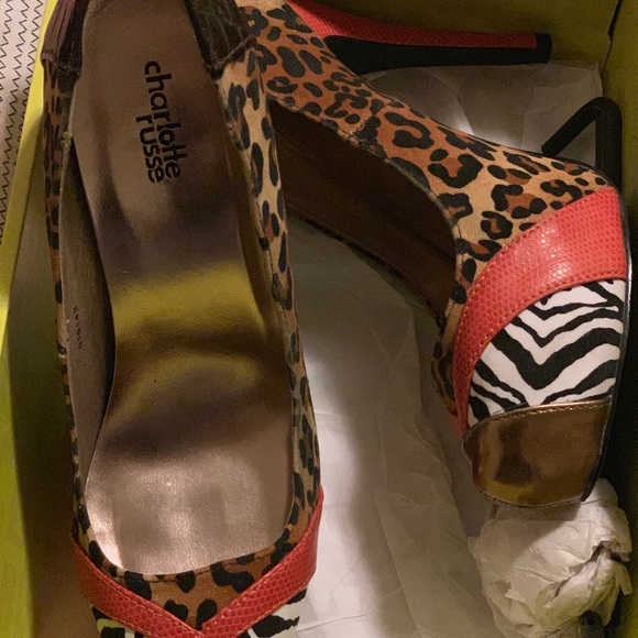 Cute pair of heels - Picture 1 of 2